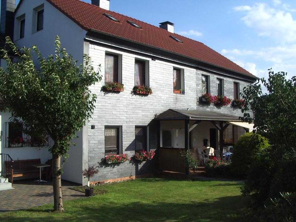 Thumbnail-Teilmöblierte Renovierte 2-Zi.-Wohnung mit großer Gartenterrasse