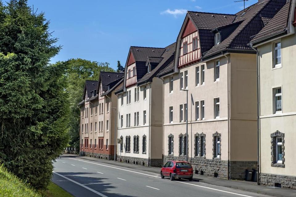 Thumbnail-Schick und einzugsbereit: Tolle 3-Zimmer-Wohnung mit neuem Duschbad in Lüdenscheid Brügge
