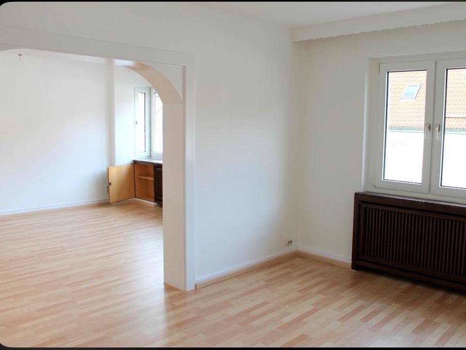 Thumbnail-Großzügige 3,5 Zimmer Wohnung in attraktiver Innenstadtlage