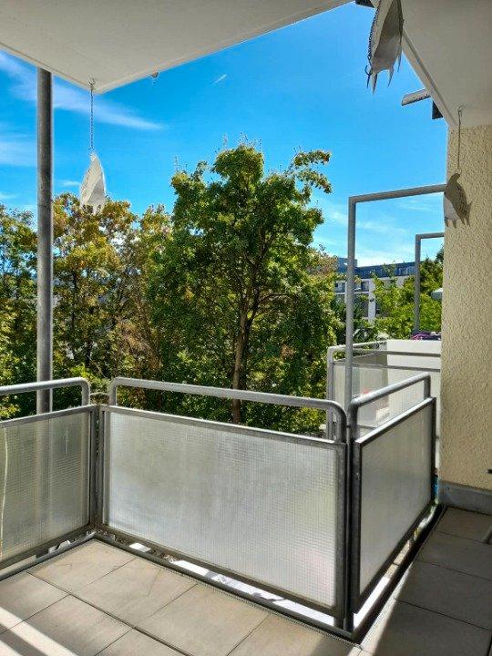 Thumbnail-2-Zimmer-Wohnung (möbl.) mit Balkon und Aufzug in Stuttgart Nord