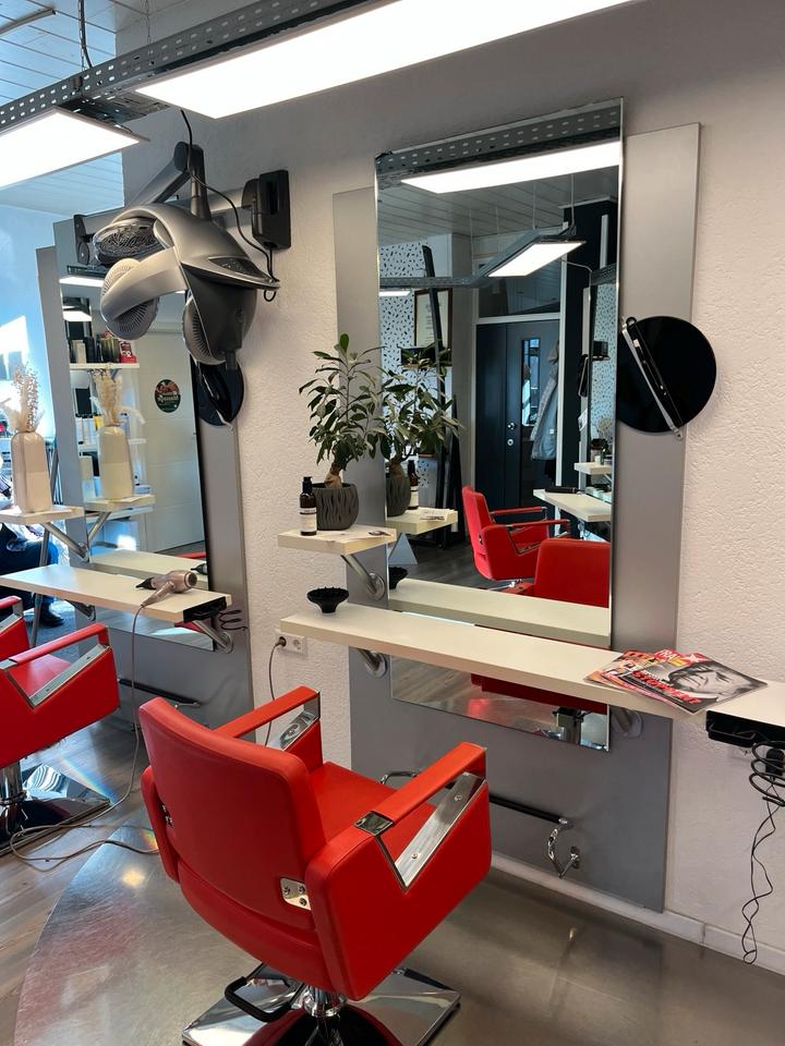 Thumbnail-Friseursalon, Beauty Salon -Stuhl Miete Pforzheim