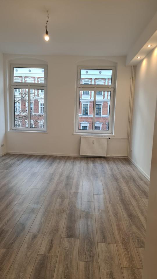 Thumbnail-Wundervoll sanierte 4-Zimmer + Balkon WG geeignet 4 Personen