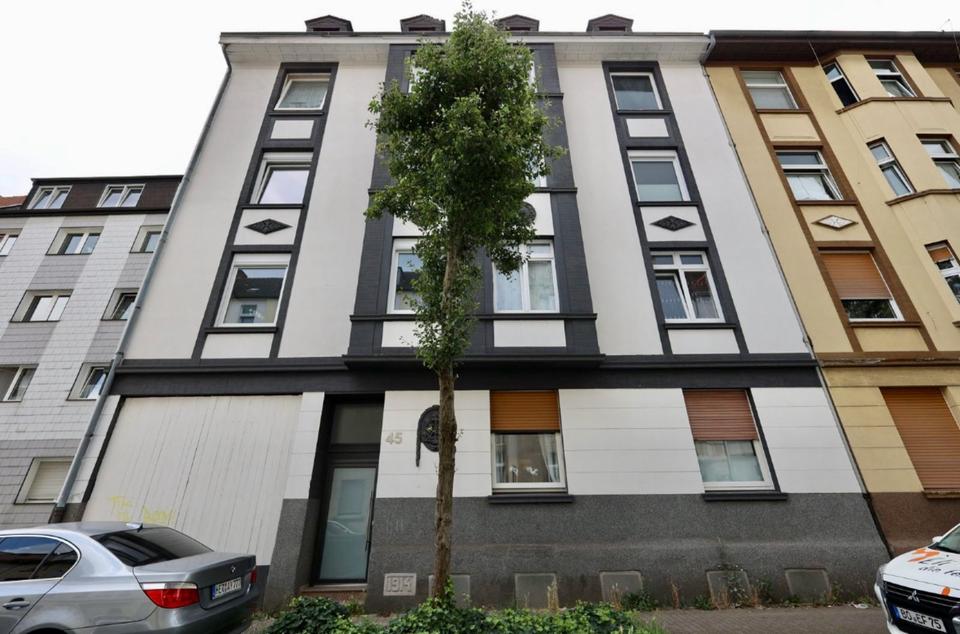 Thumbnail-Zwei vermietete Eigentumswohnungen und 2 Garagenstellplätzen