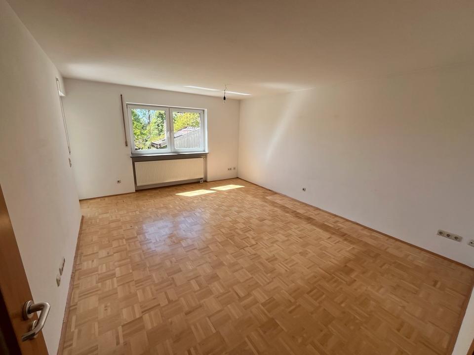 Thumbnail-3-Zimmerwhg zentral in Hengersberg zu vermieten