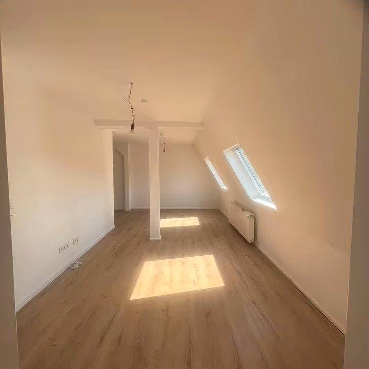 Thumbnail-Helle DG 2-Zimmer-Wohnung (69 m²) in Hagen zu vermieten