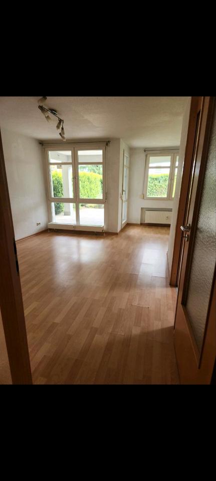 Thumbnail-2,5-Zimmer-Wohnung in Esslingen-Zollberg zu vermieten.
