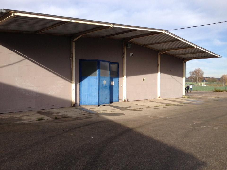 Thumbnail-Halle mit ca. 440 m² in einem Gewerbegebiet zwischen Denkendorf und Beilngries