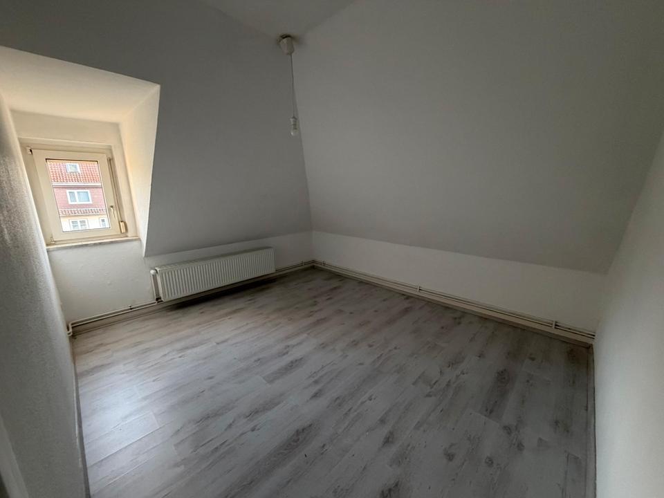 Thumbnail-komplett neu, sehr schhön renoviert, von privat