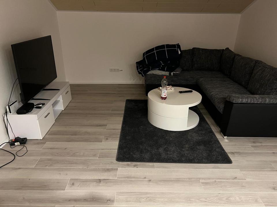 Thumbnail-2,5 Zimmer Dachgeschosswohnung zu vermieten