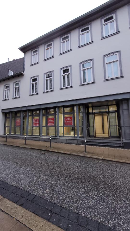 Thumbnail-- Gewerbefläche in zentraler Lage -