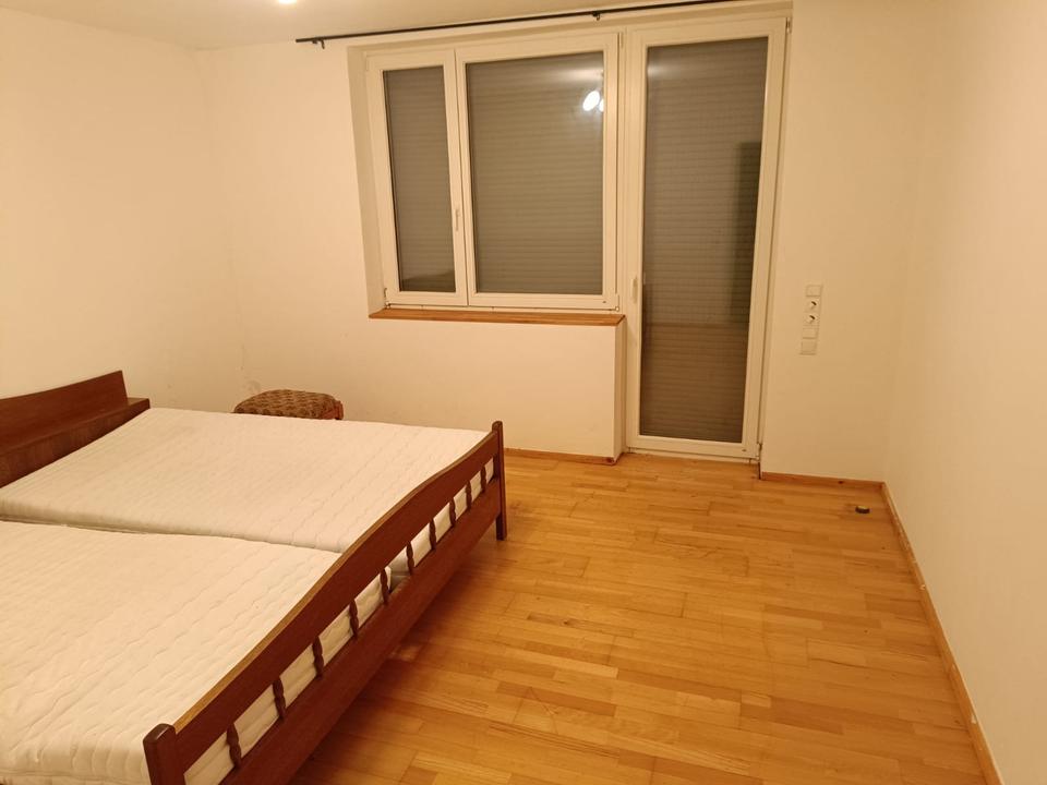 Thumbnail-2 TherapieBehandlungsGymnastik oder Büro Räume