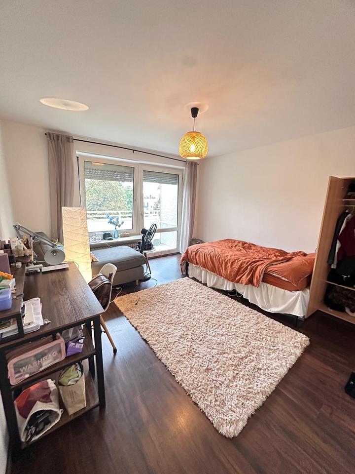 Thumbnail-Zimmer mit Balkon in 2er-WG frei