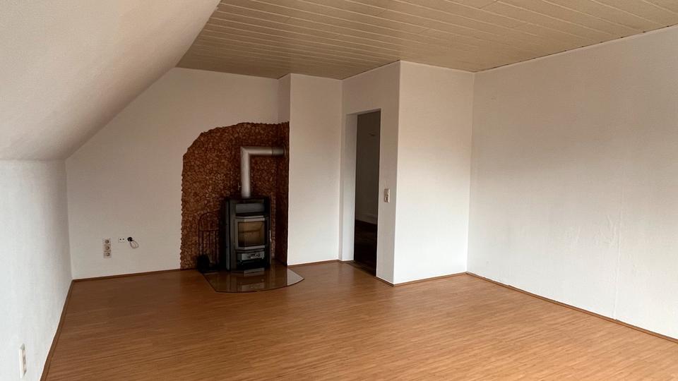 Thumbnail-Renovierte 4 Zimmer Wohnung
