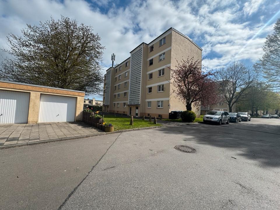 Thumbnail-Kernsanierte 3-Zimmerwohnung mit Balkon u. Aufzug