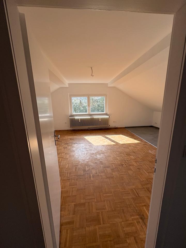 Thumbnail-Helle 2,5 Zi Wohnung, renoviert und bezugsfertig