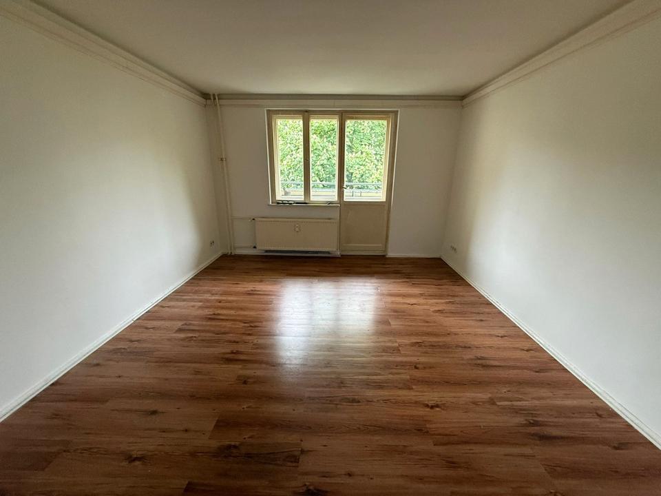 Thumbnail-Renovierte 2-Zimmerwohnung in Tempelhof mit Einbauküche
