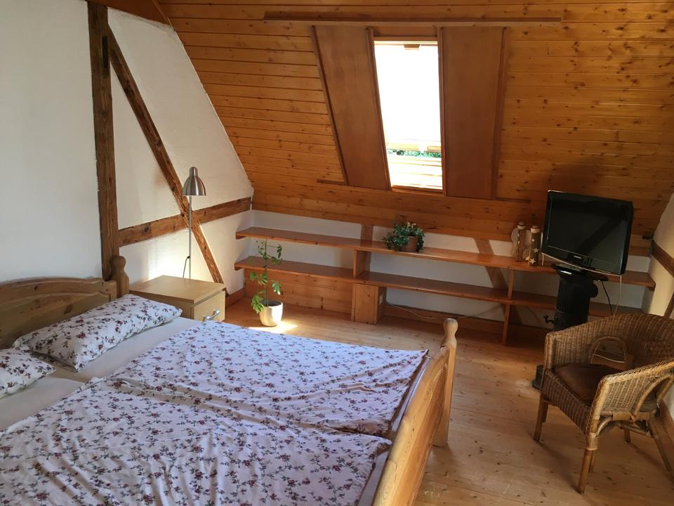 Thumbnail-Altbauwohnung - auf Hof - naturnah