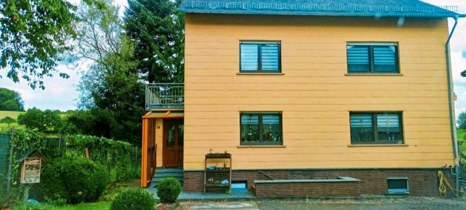 Thumbnail-Einfamilienhaus mit viel Platz großem NebengebäudeScheuneStall