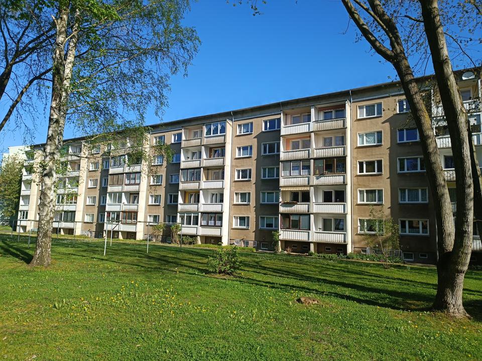 Thumbnail-3-Raum Wohnung im 1.OG mit Südbalkon