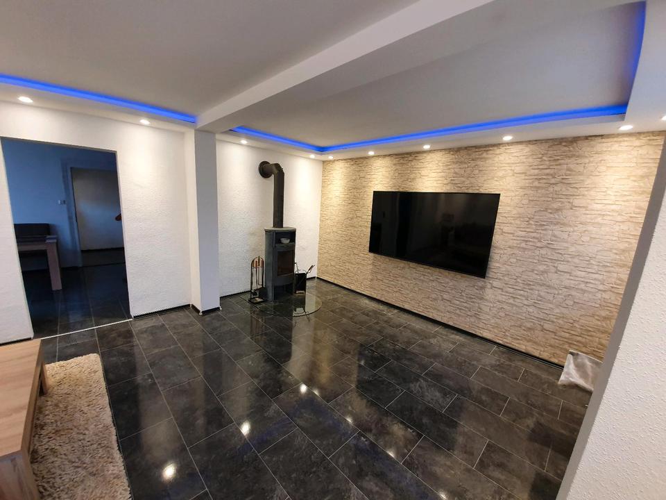 Thumbnail-Gepflegte Doppelhaushälfte mit großem Grundstück und Glasfaser