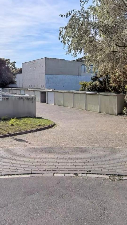 Thumbnail-Einzel-Garage für PKW in Oggersheim Rheinecke zu verkaufen