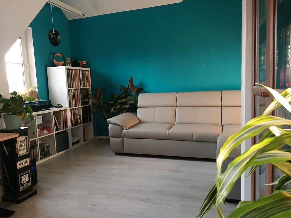 Thumbnail-Attraktive 2-Zimmer-Dachgeschosswohnung -ab 01.06 verfügbar