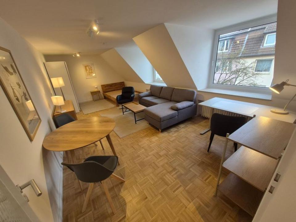 Thumbnail-Erstbezug nach Renovierung: 1-Zimmer-Wohnung mit Möblierung & EBK