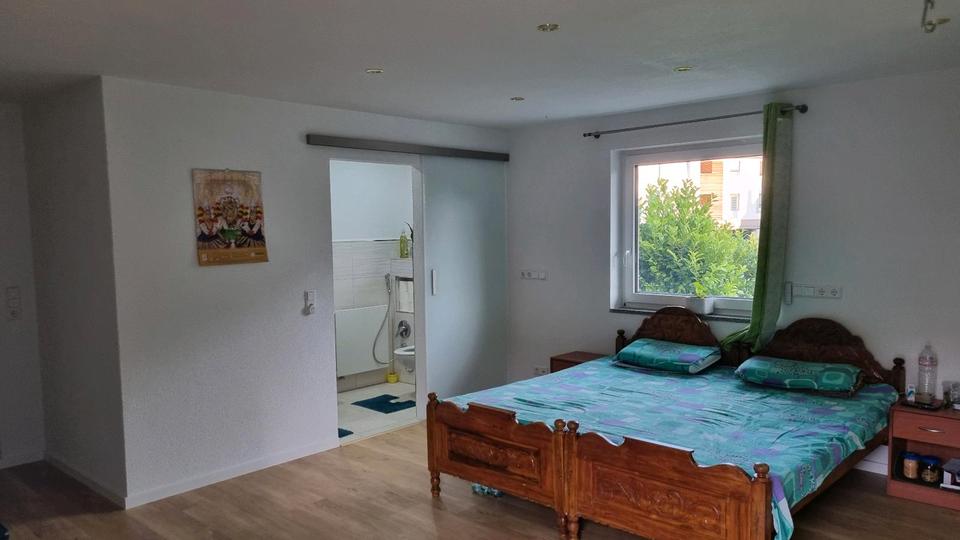 Thumbnail-Voll möbliertes Zimmer zu vermieten