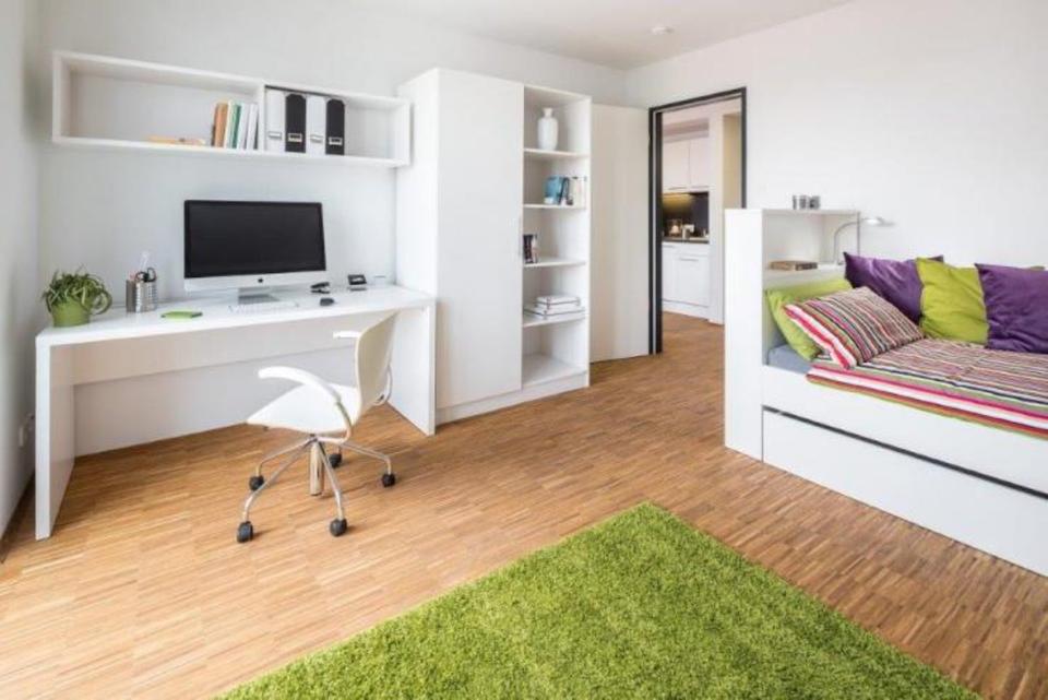 Thumbnail-Möbliertes WG Zimmer mit Balkon in moderner 2er WG in Idstein