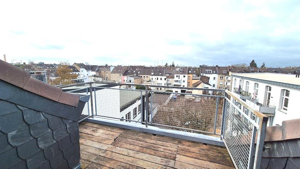 Thumbnail-Schicke 2-Zi-Dachgeschosswohnung mit Aufzug und herrlichem Blick über die Krefelder City