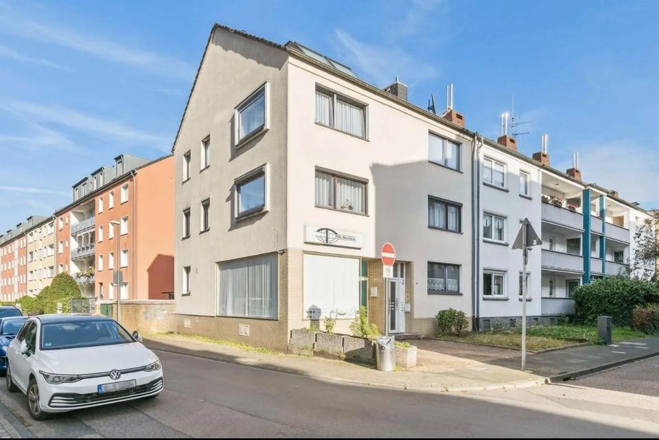 Thumbnail-Mehrfamilienhaus mit Büro, Garage & Stellplätzen in Köln-Mülheim