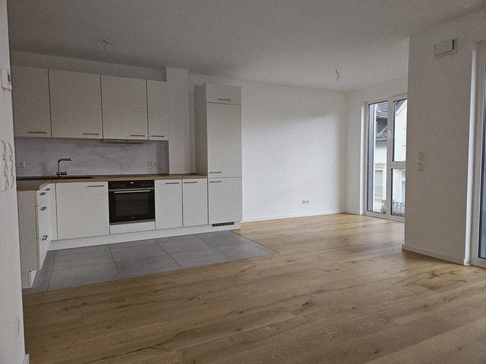 Thumbnail-Bitte um schriftl. Anfrage: Ruhige 3 Zi. WHG in zentraler Lage von Bad Homburg zu vermieten.