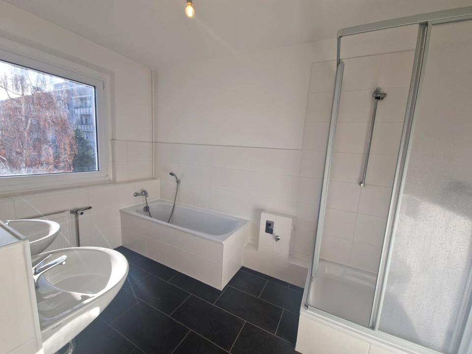 Thumbnail-3-Zimmer-Wohnung mit Tageslichtbad und Abstellkammer zu vermieten