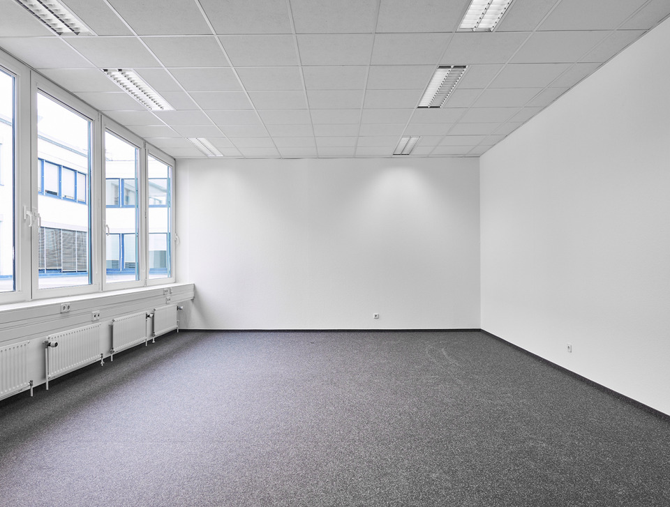 Thumbnail-MODERNES BÜRO – MIT BALKON UND VIEL LICHT!*