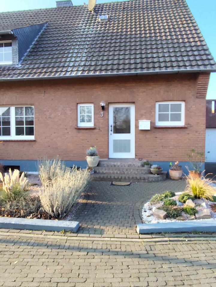 Thumbnail-Gepflegte Doppelhaushälfte mit Garage in Xanten-Lüttingen