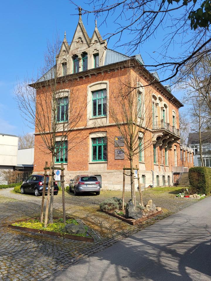 Thumbnail-2-Zimmer-Whg, möbliert in Altbau Nähe Sternwarte