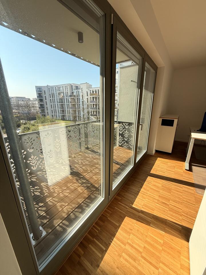 Thumbnail-Helle 2-Raumwohnung im Zentrum von Leipzig (04109) mit Balkon, Aufzug & TG-Stellplatz