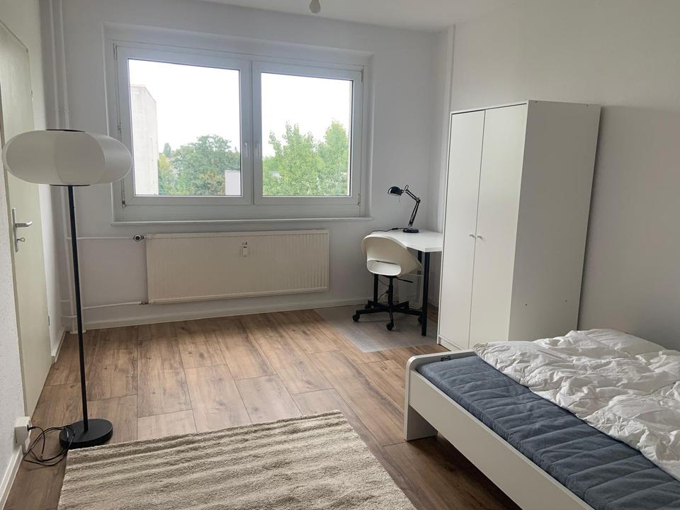 Thumbnail-Bezug ab 01.04. - WG-Zimmer in renovierter Wohnung in Köpenick