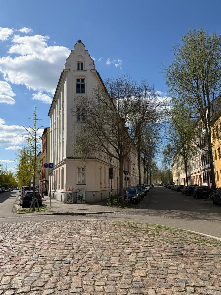 Thumbnail-Charmante 3-Raum-Dachgeschosswohnung in Bahnhofsnähe