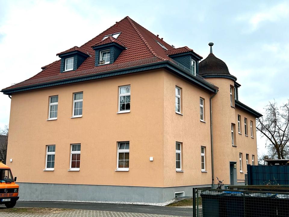 Thumbnail-1-Raum Studio DG-Wohnung zum 01.05.2026