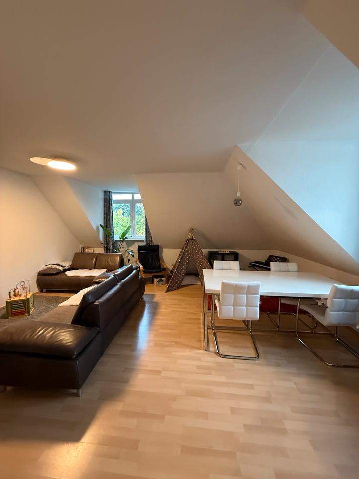 Thumbnail-Große 2 Zimmer Wohnung