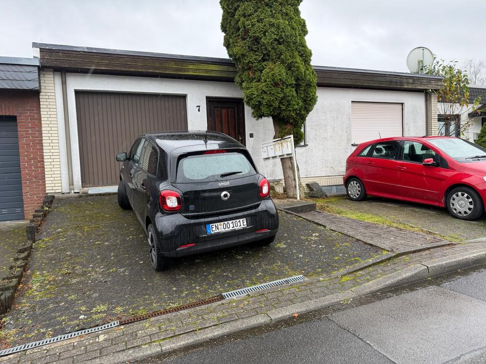 Thumbnail-Mehrfamilienhaus Kapitalanlage teilsaniert teilvermietet