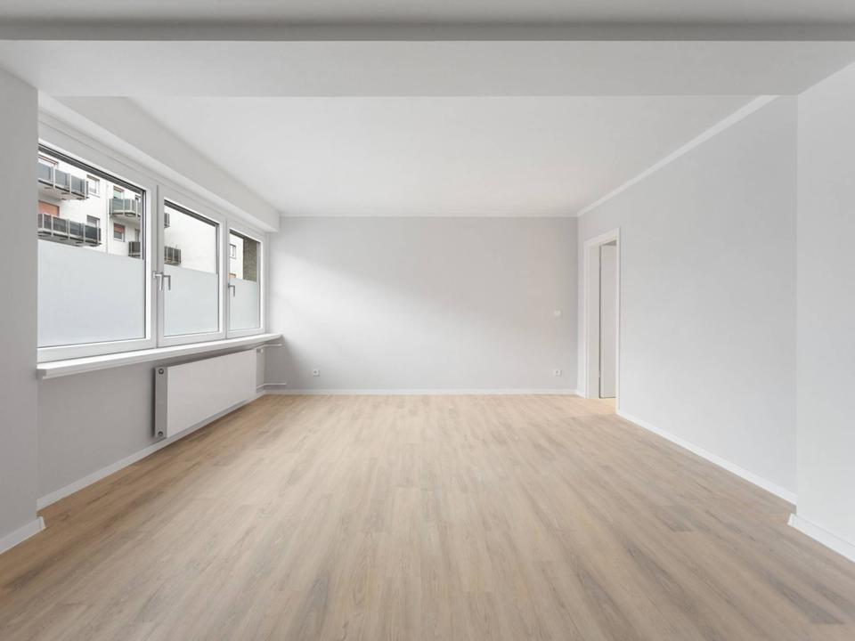 Thumbnail-Vollständig renovierte 3-Zi.-Erdgeschosswohnung mit EBK und viel Platz