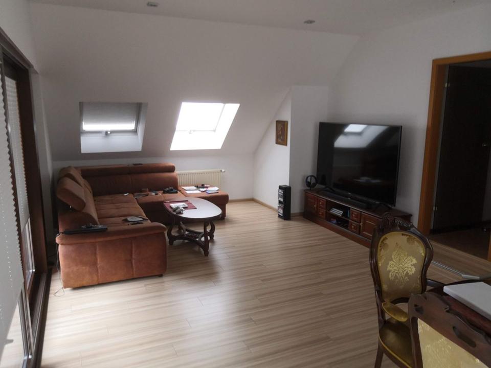 Thumbnail-Möblierte 3-Zimmer-Wohnung mit Balkon in Rüsselsheim auf Zeit