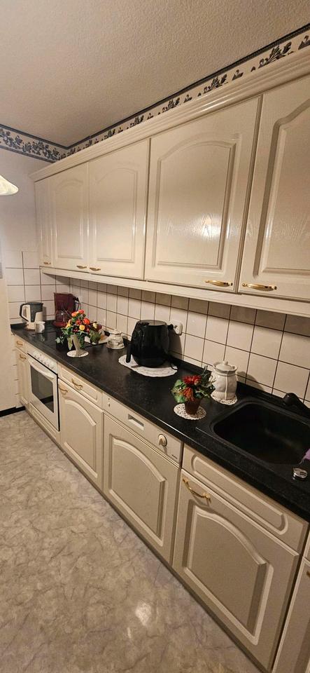 Thumbnail-3 Zimmer-Wohnung mit Balkon und Garage