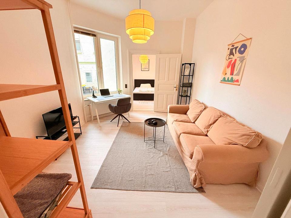 Thumbnail-Möblierte 4er Wg, Waitzstraße (nahe UniInnenstadtBahnhof)