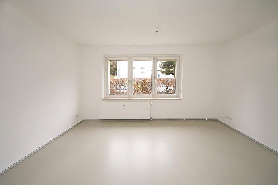 Thumbnail-Großzügige 4-Raumwohnung mit Garten im Erdgeschoss