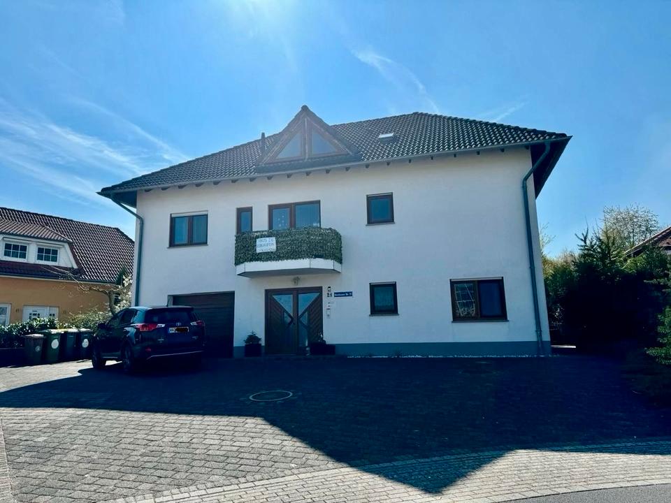 Thumbnail-Freistehendes Einfamilienhaus mit Einliegerwohnung und Sauna