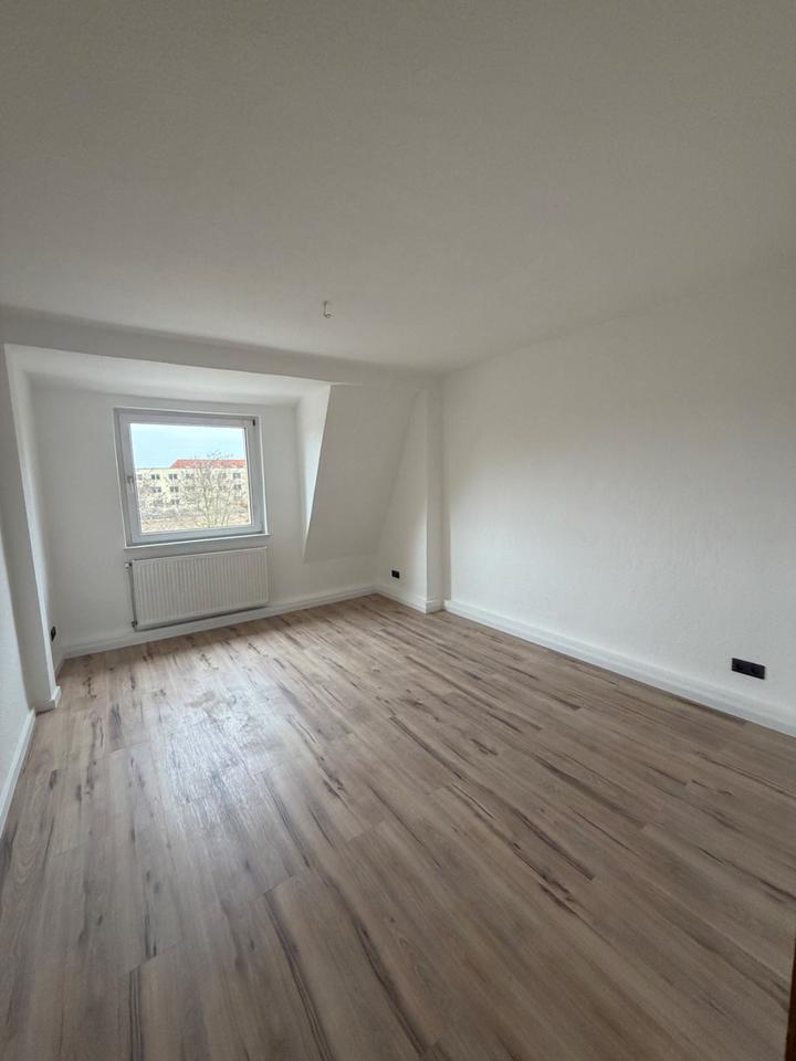 Thumbnail-Frisch sanierte 2-3 Zimmer Wohnung in Bitterfeld von Privat.