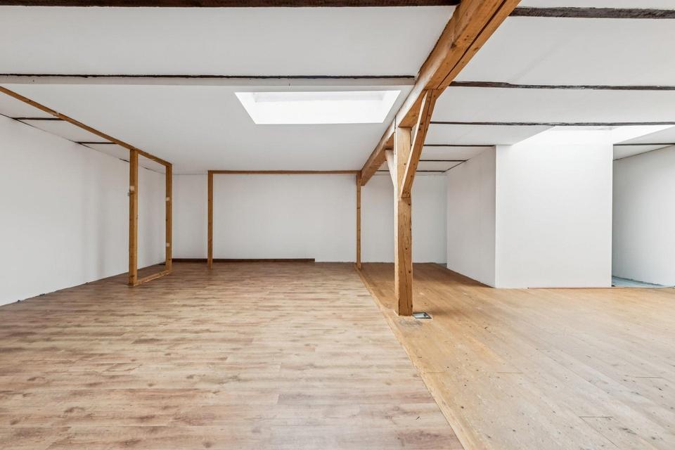 Thumbnail-Renovierte Loft-Atelierfläche mit Küche und Bad – 180 m² im Hinterhof, Bergheim-Paffendorf
